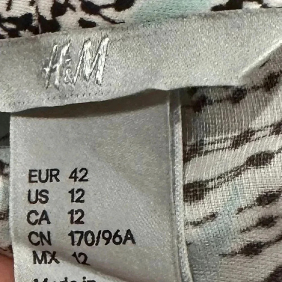 H&M patterned  midi dress - Picture 6 of 7